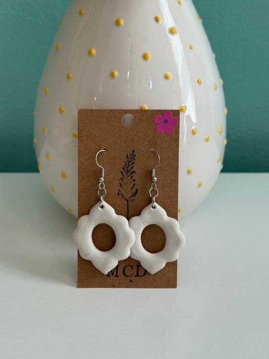 Cream Quatrefoil Earring
