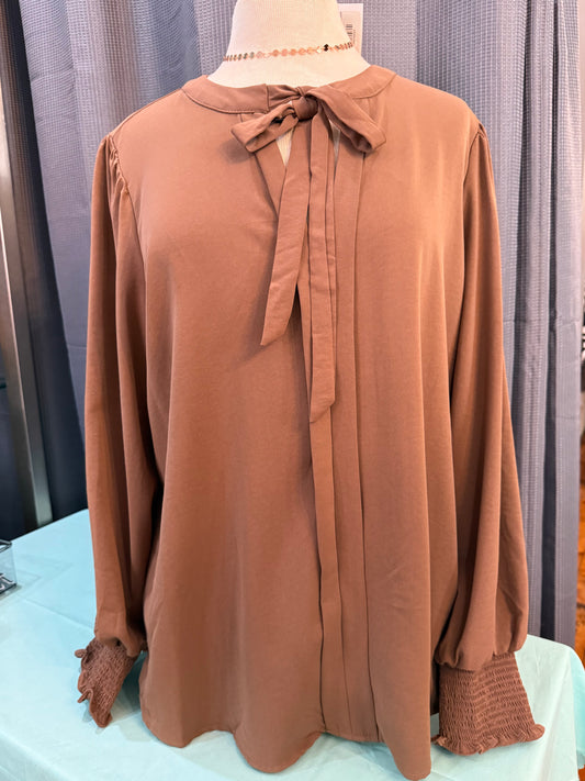 (Plus)AlmondNeckTieBlouse