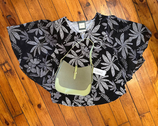 (Plus)Black/Gray/Floral Blouse