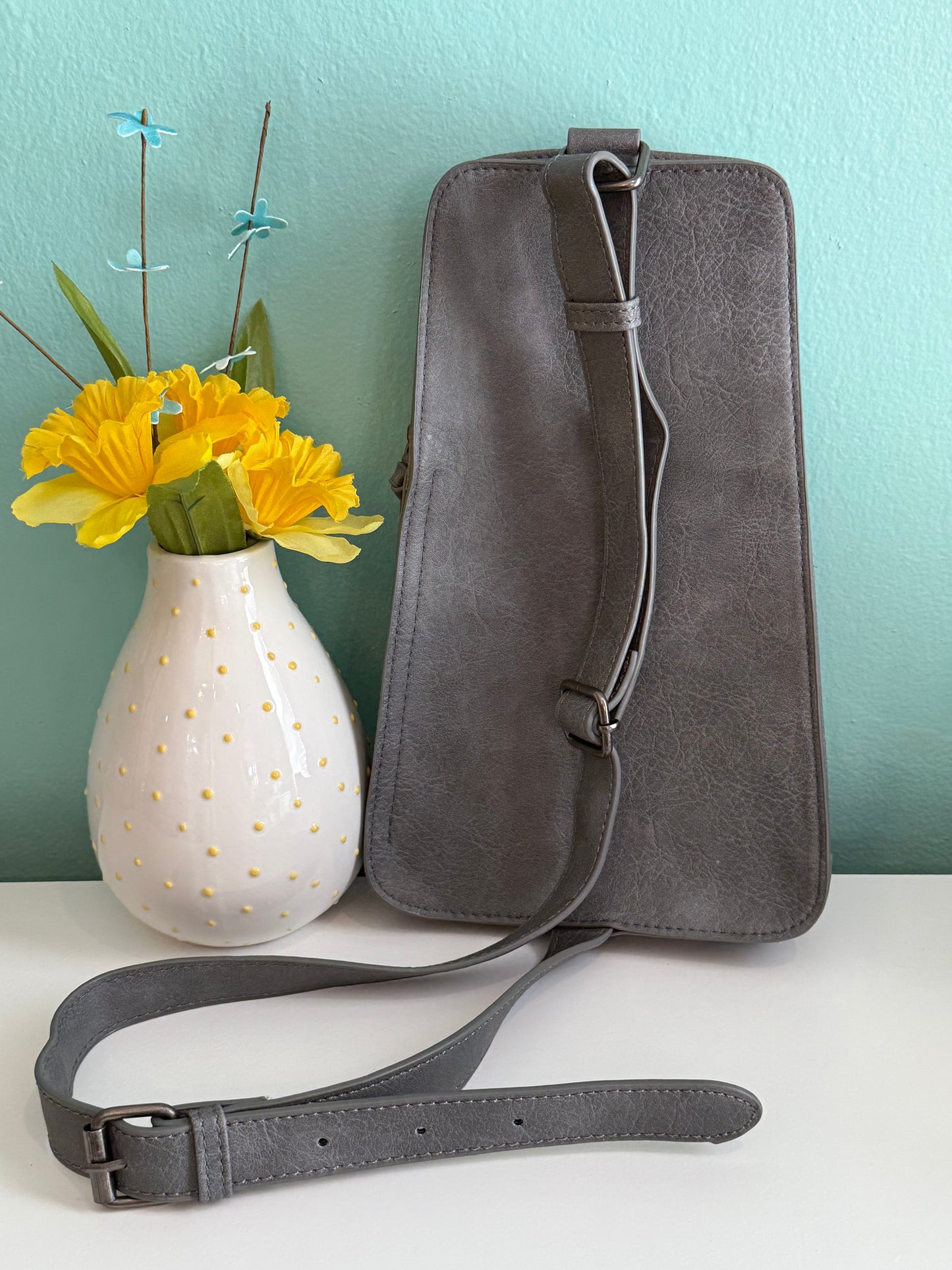 Dk. Gray SlingBag