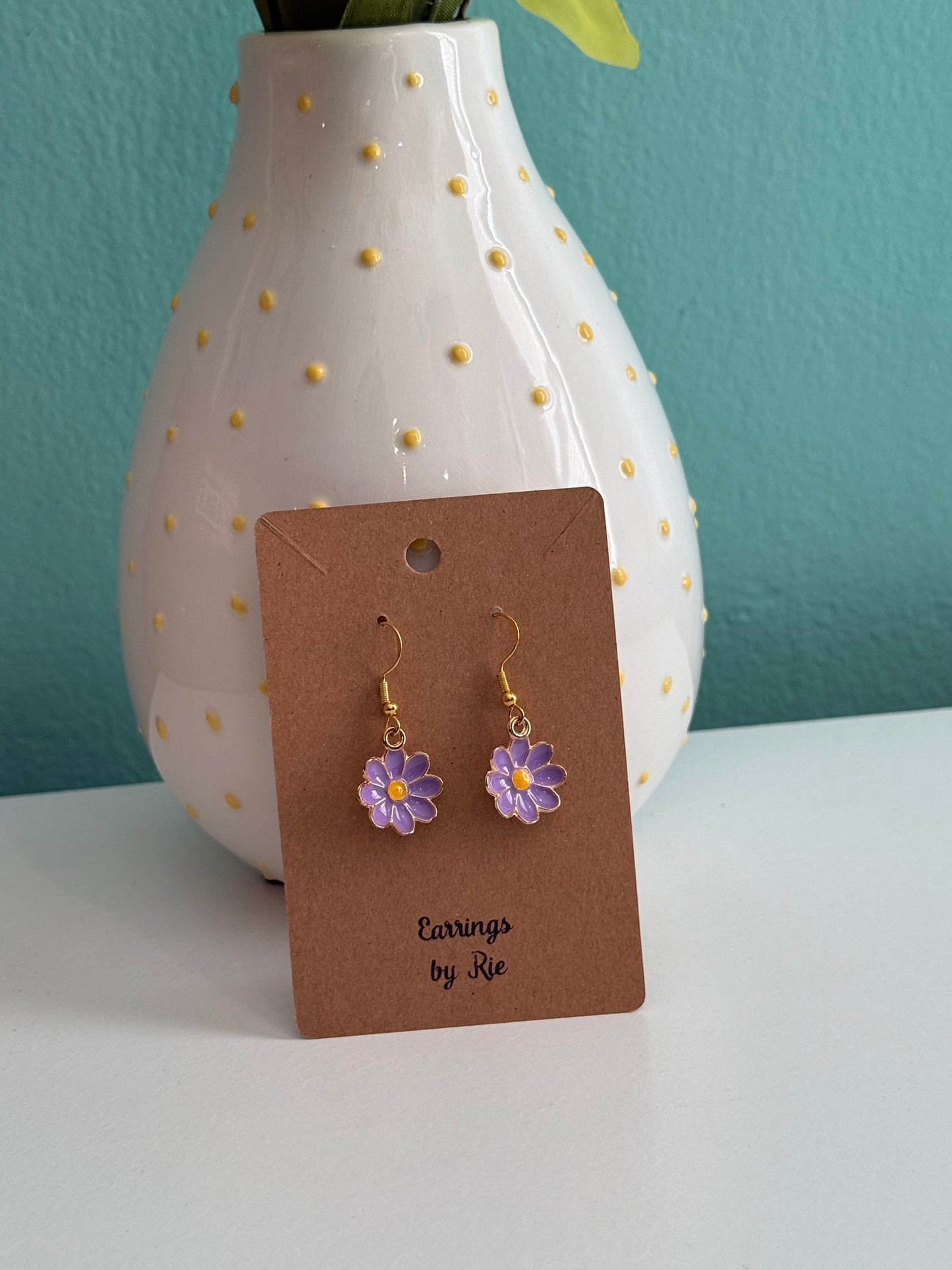 Lavender Daisy Earrings