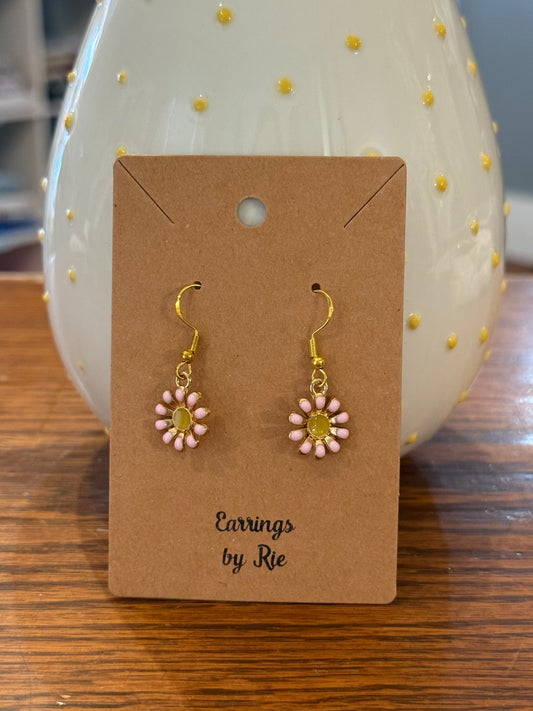 Pink Daisy Earrings