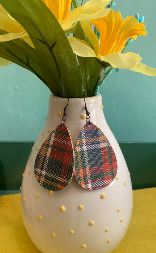 Navy/Red Plaid Wooden Dangle